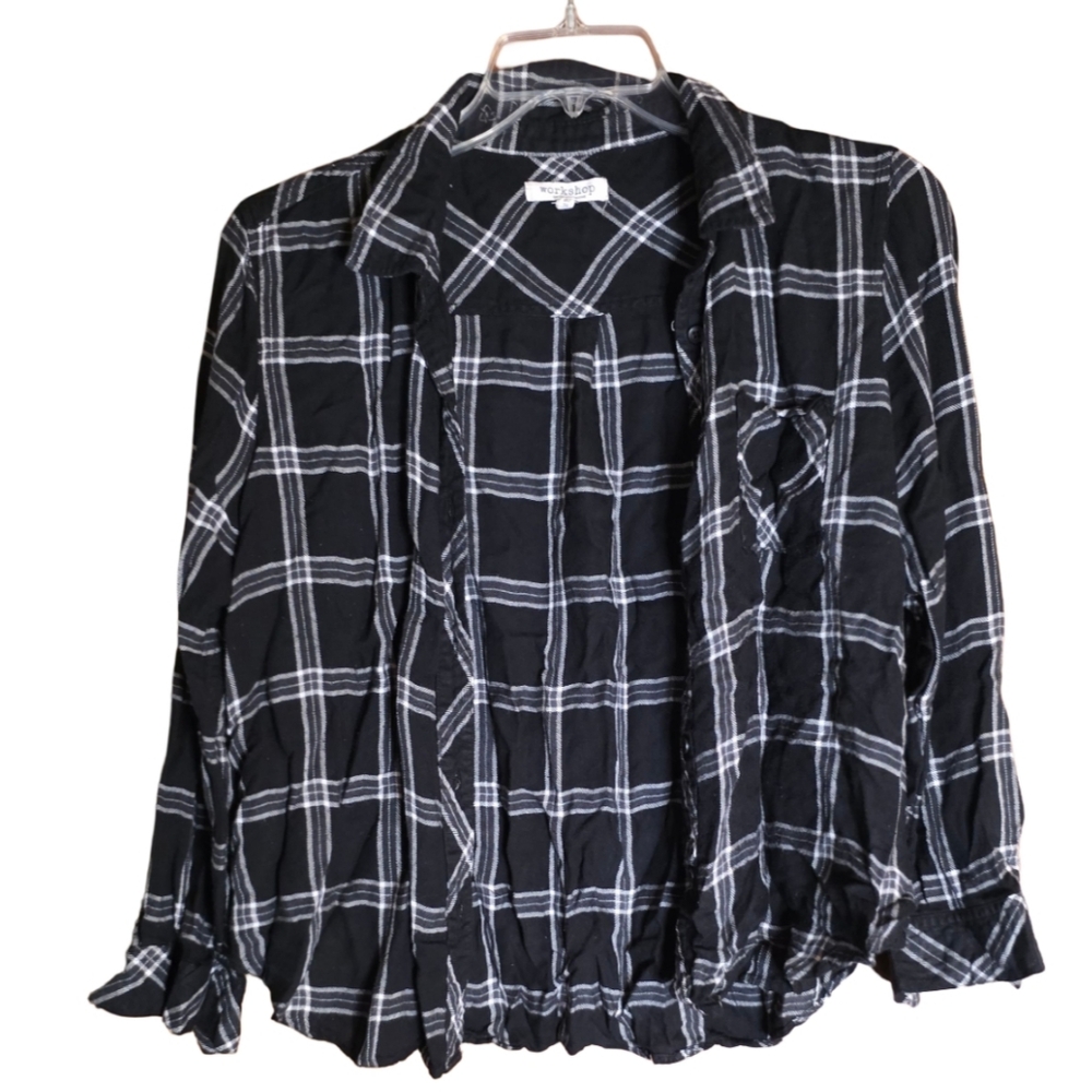 Workshop Black & White Plaid Button Front Shirt Size L Rayon Flannel Style Top